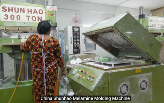آلة صب الميلامين الأوتوماتيكية Shunhao